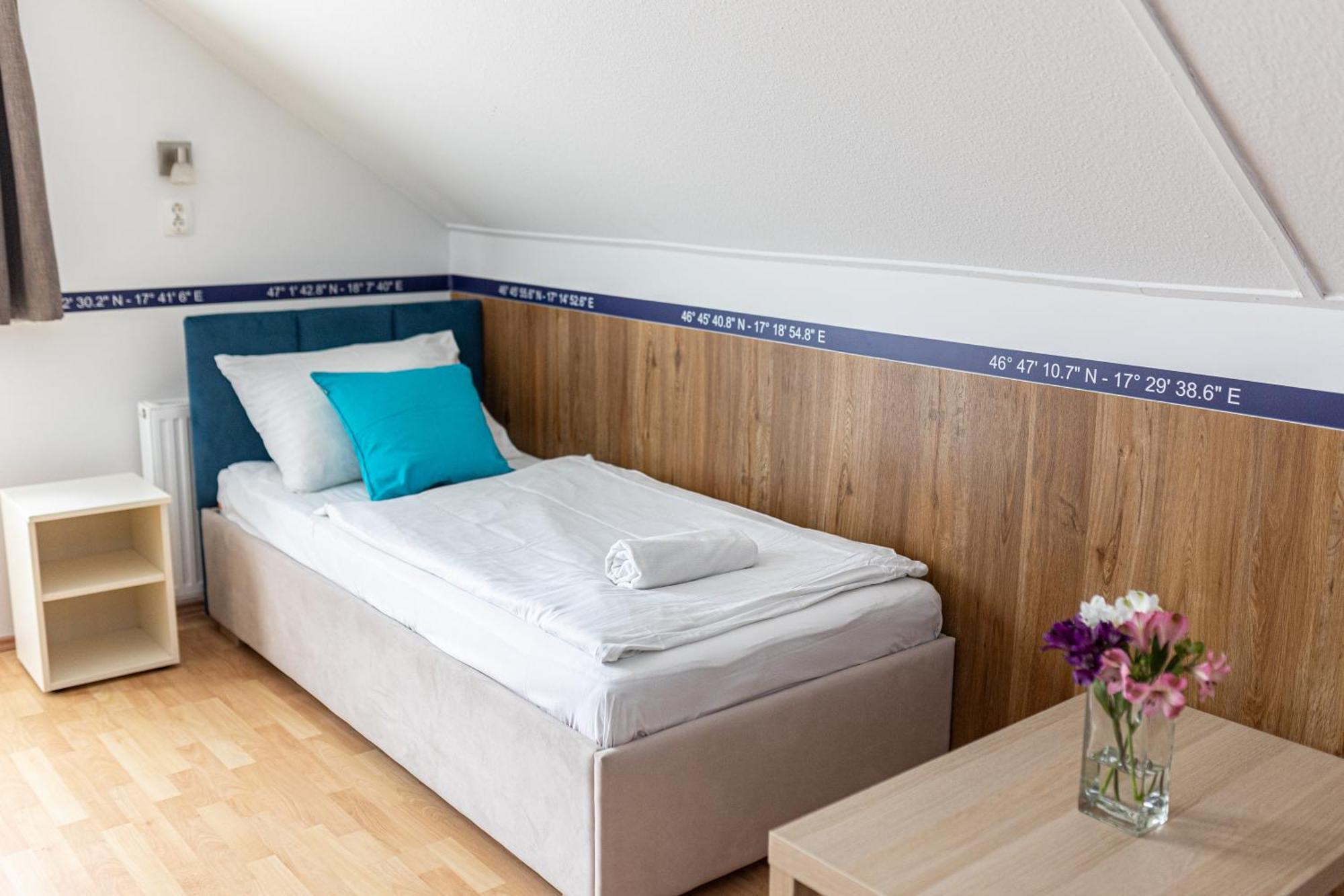 Hotel Solero Siófok Chambre photo